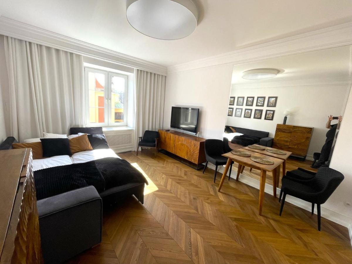 Warsaw Miodowa Apartments - Old Town - Stare Miasto Buitenkant foto