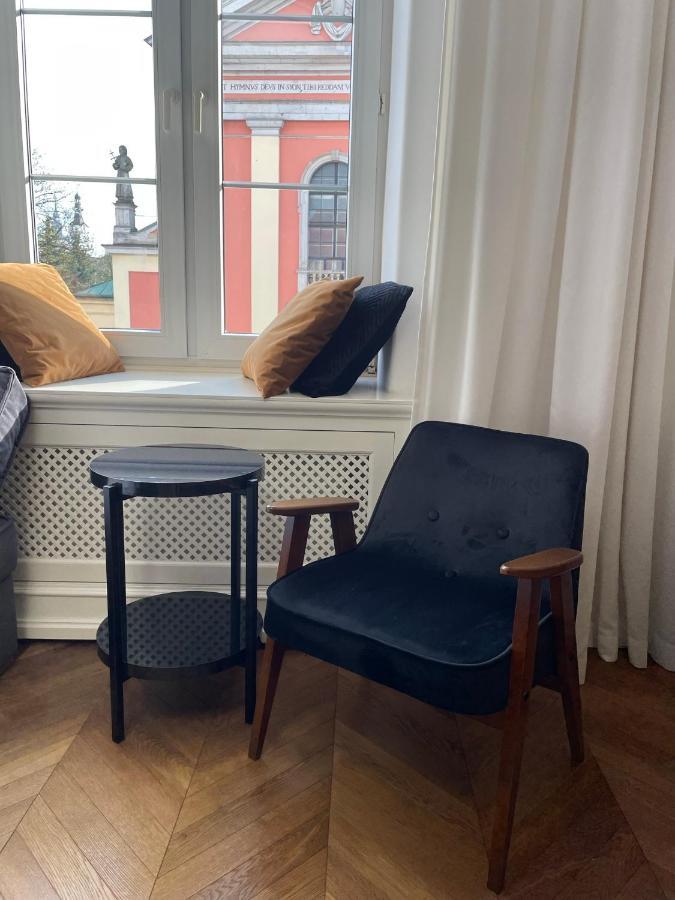 Warsaw Miodowa Apartments - Old Town - Stare Miasto Buitenkant foto