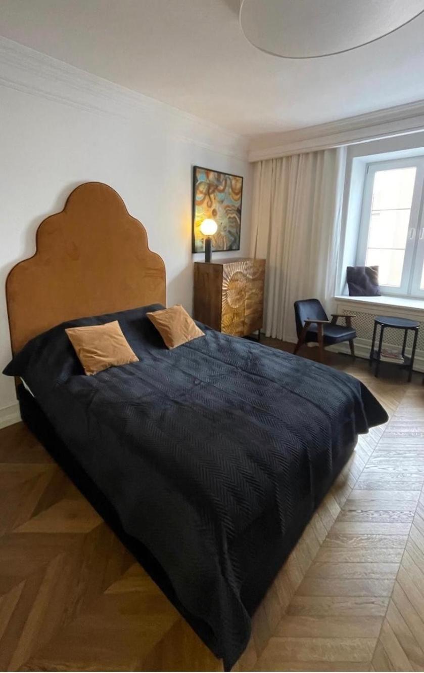 Warsaw Miodowa Apartments - Old Town - Stare Miasto Buitenkant foto
